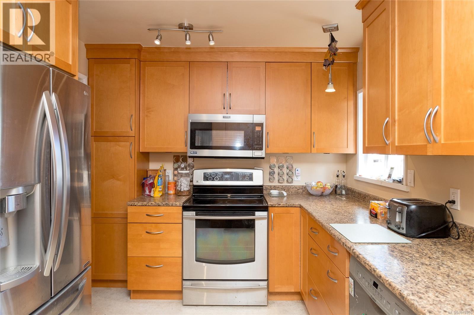  3359 Summerhill Crescent, Colwood