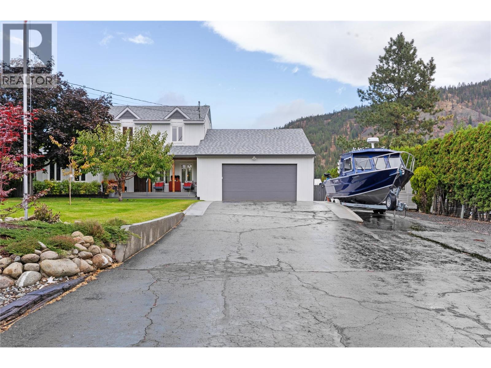  3930 Dryden Road, Peachland