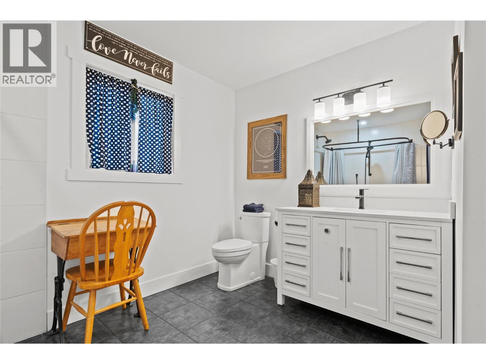  3930 Dryden Road, Peachland