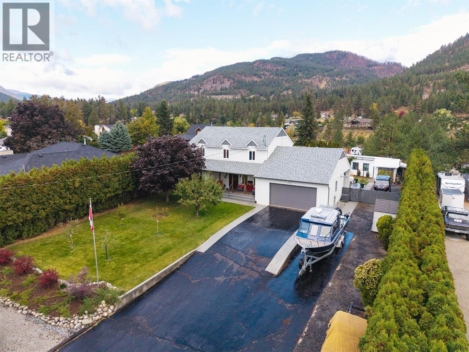  3930 Dryden Road, Peachland