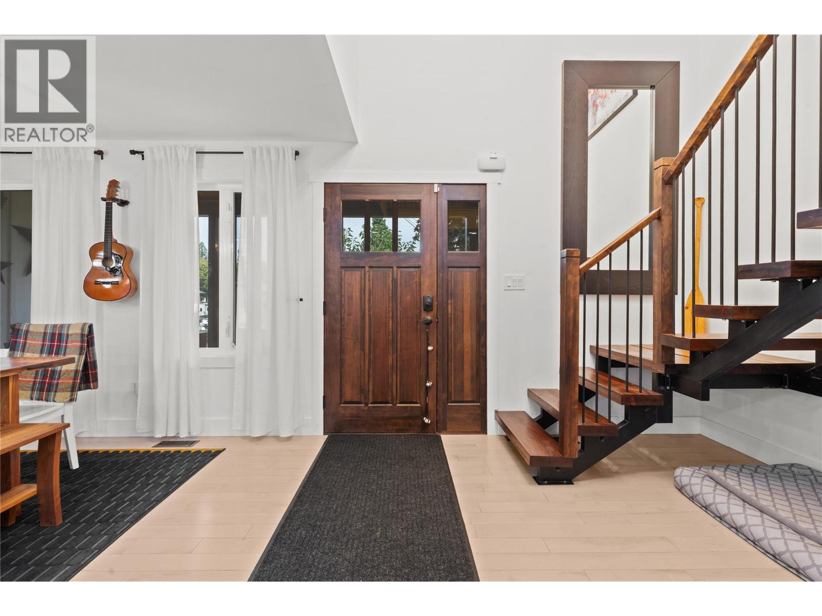  3930 Dryden Road, Peachland