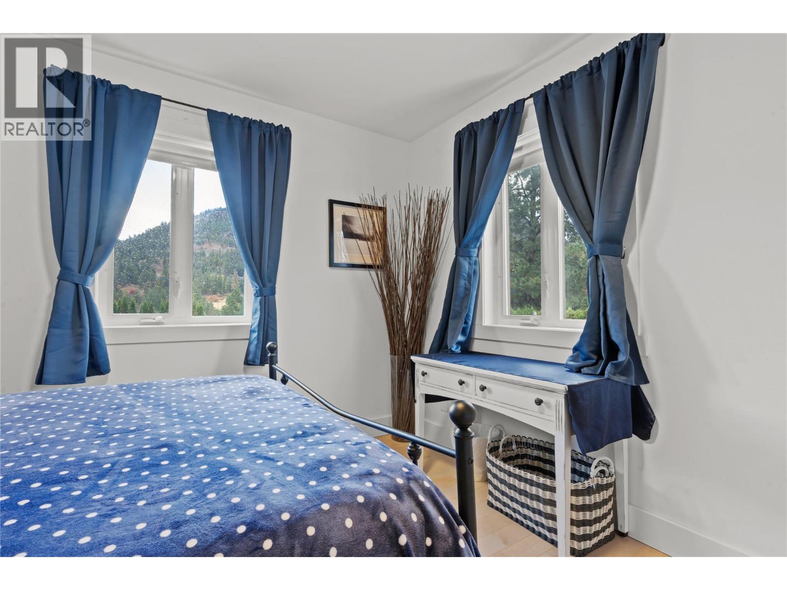 3930 Dryden Road, Peachland