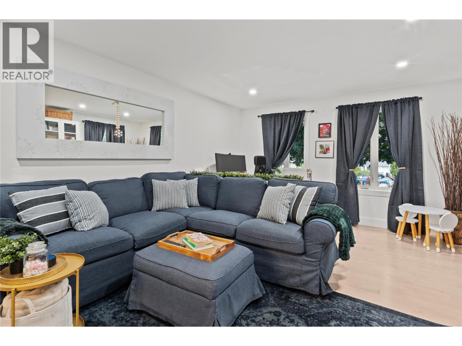  3930 Dryden Road, Peachland