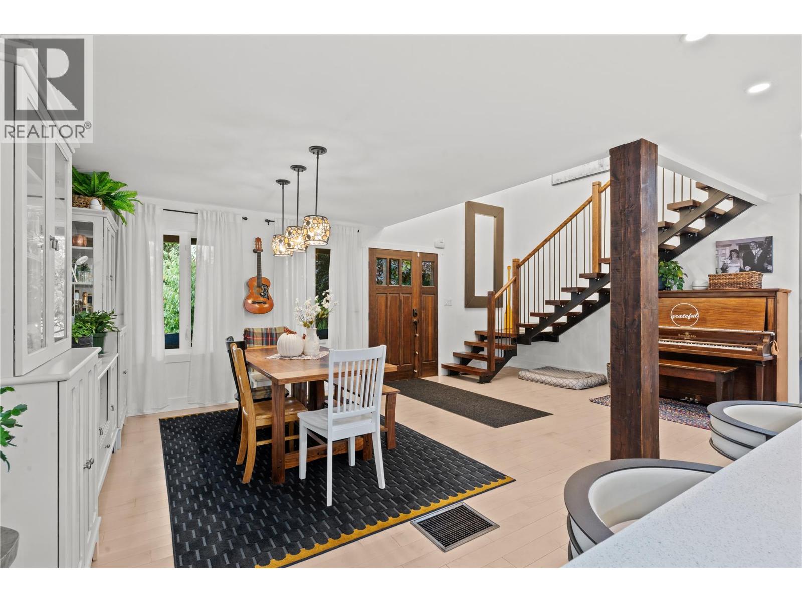  3930 Dryden Road, Peachland