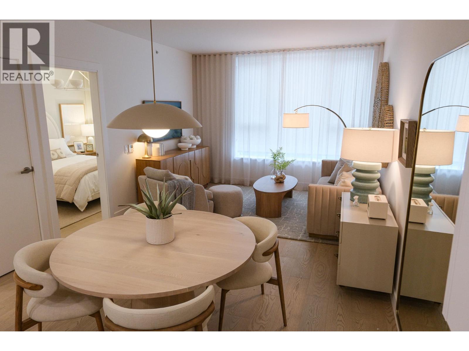 510 423 6TH STREET, West Vancouver