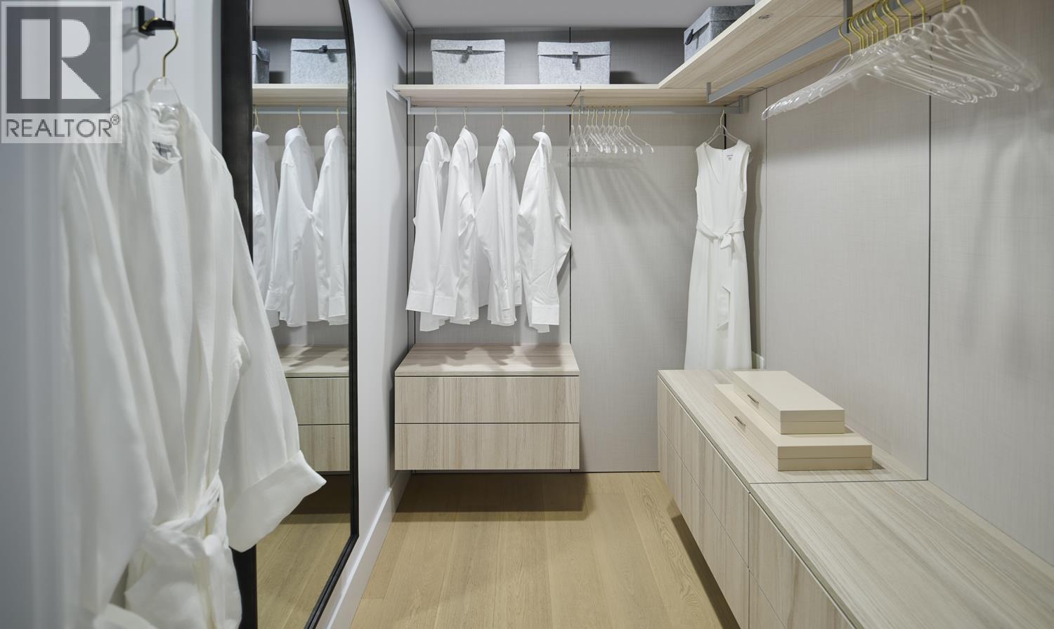 510 423 6TH STREET, West Vancouver