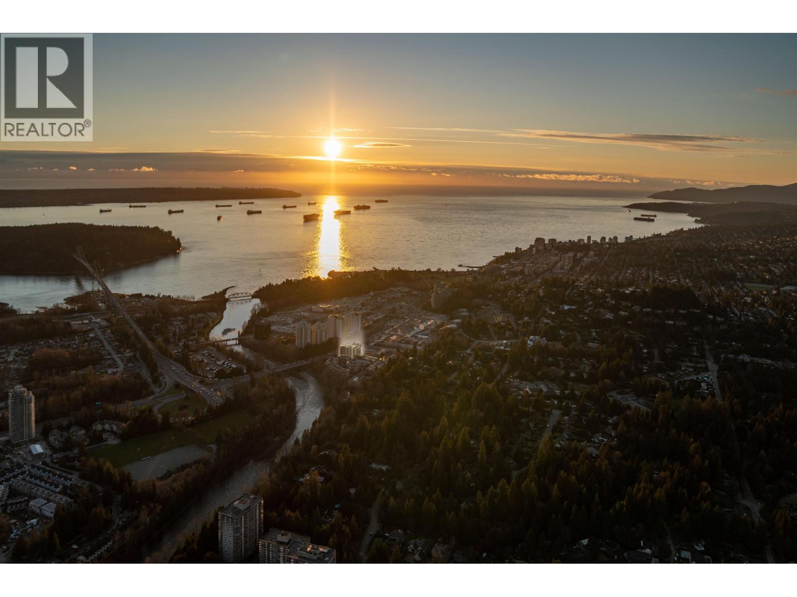 510 423 6TH STREET, West Vancouver