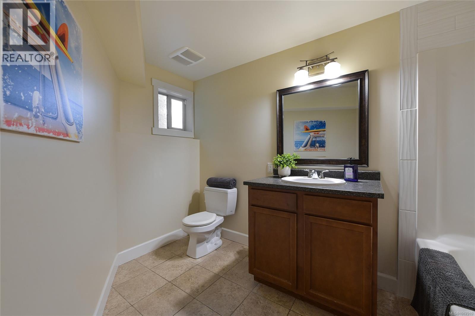 601 Sentinel Dr, Mill Bay