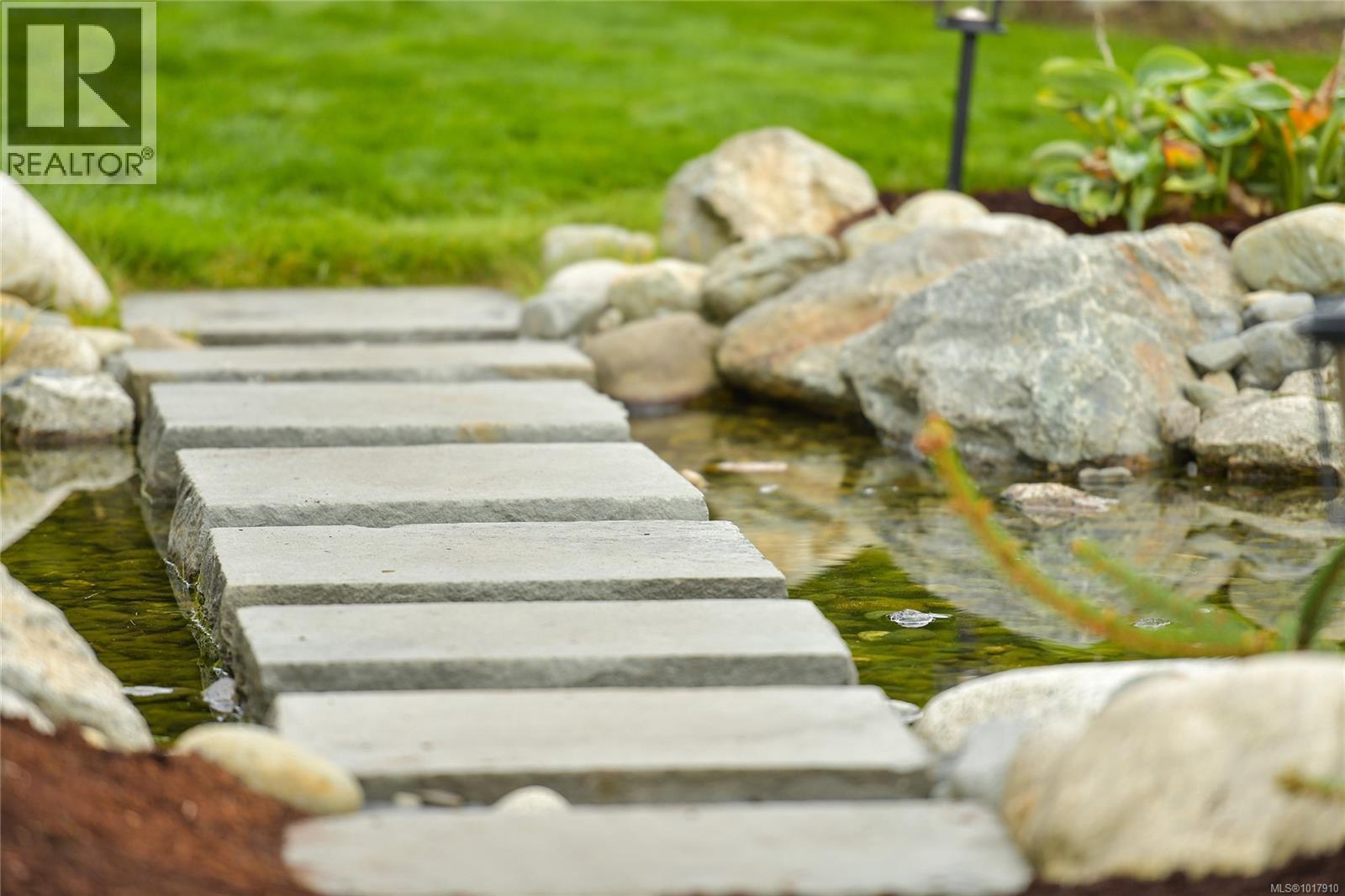 601 Sentinel Dr, Mill Bay