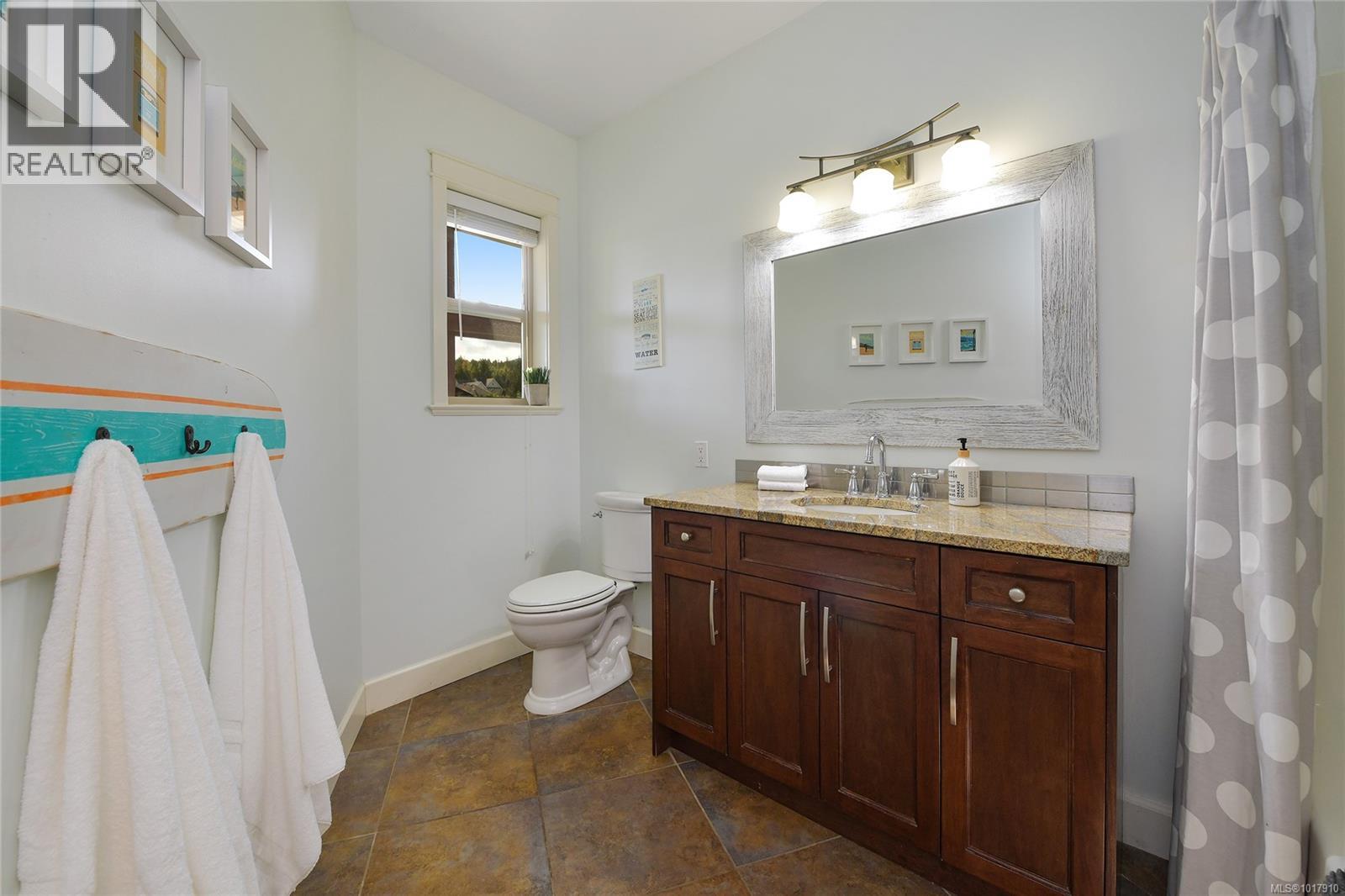 601 Sentinel Dr, Mill Bay