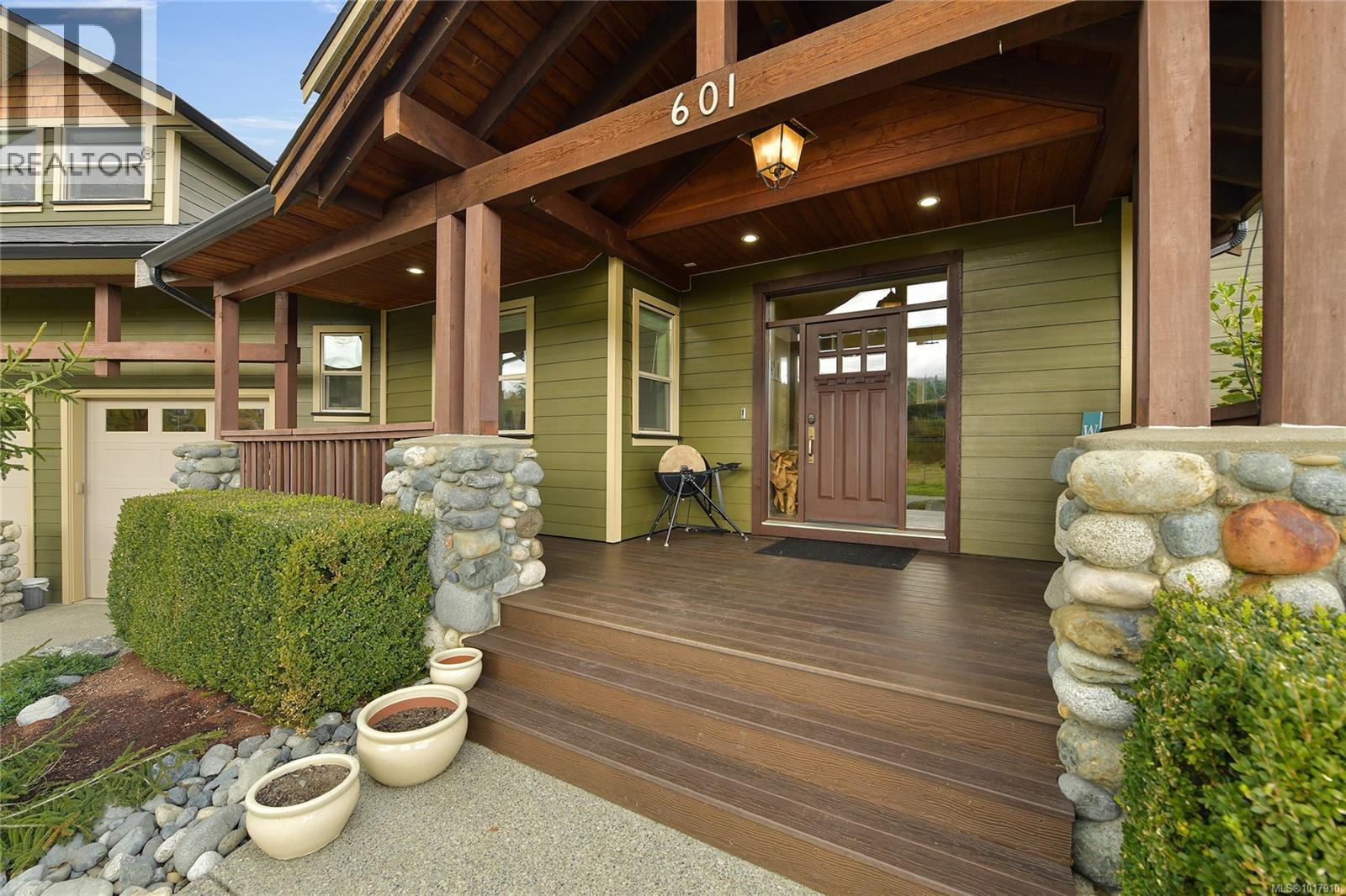 601 Sentinel Dr, Mill Bay