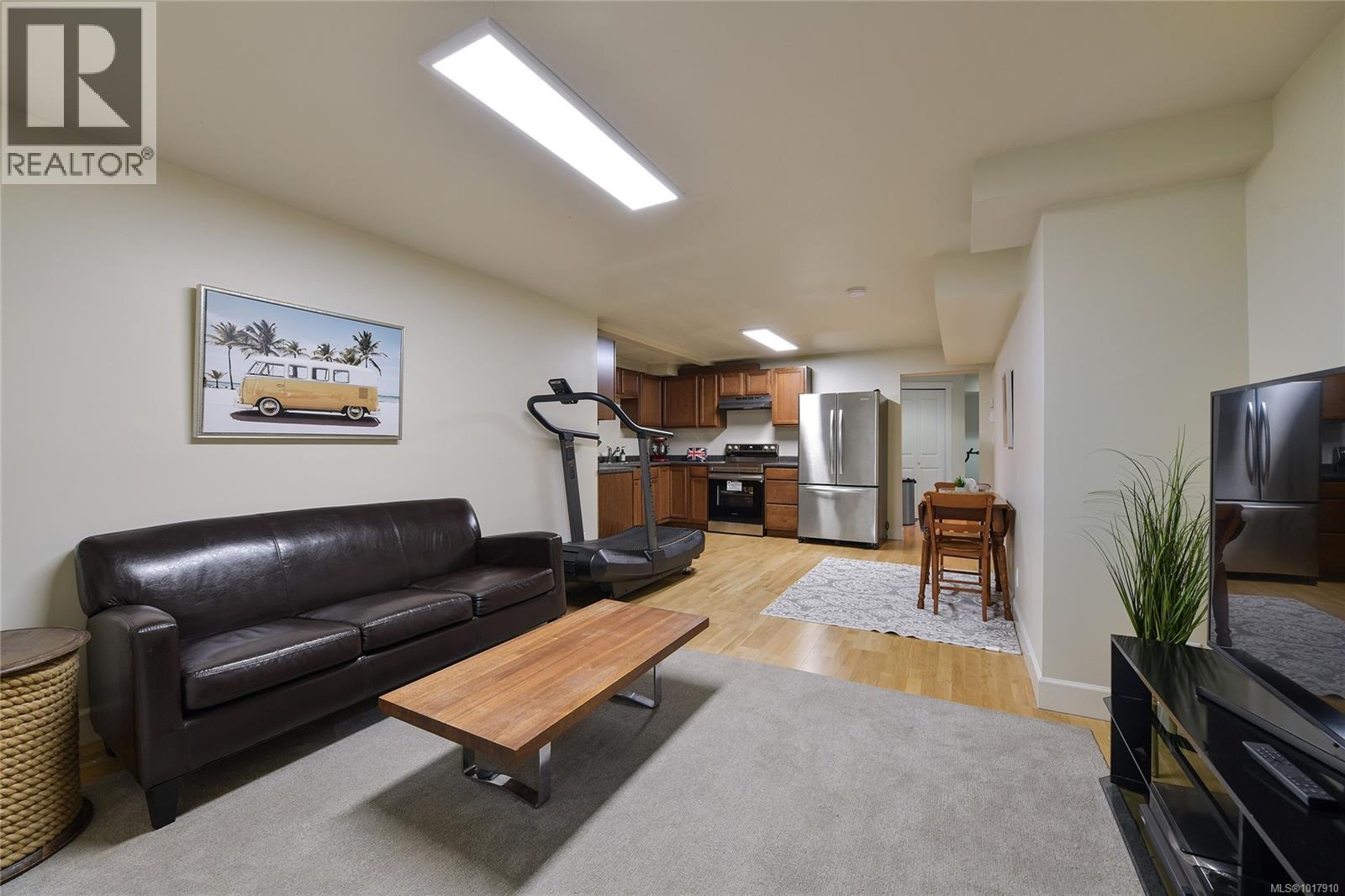 601 Sentinel Dr, Mill Bay