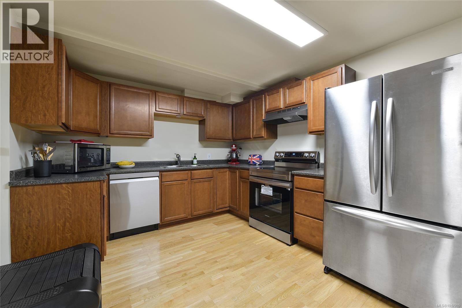 601 Sentinel Dr, Mill Bay