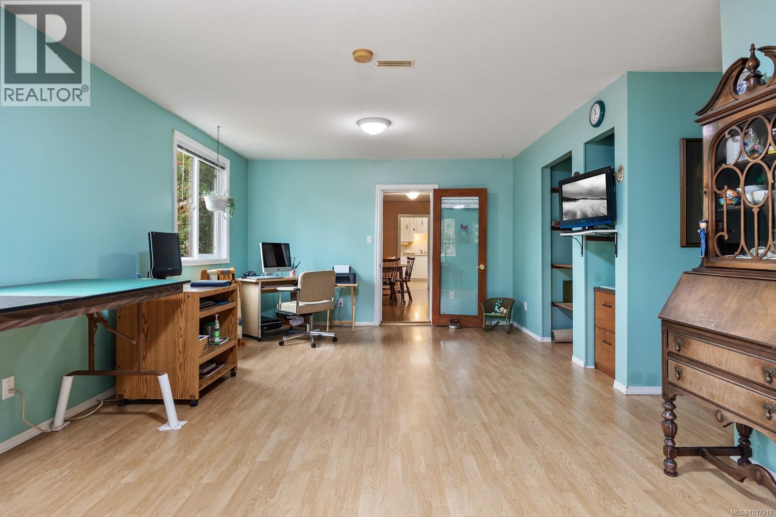 3296 Denman Rd, Denman Island