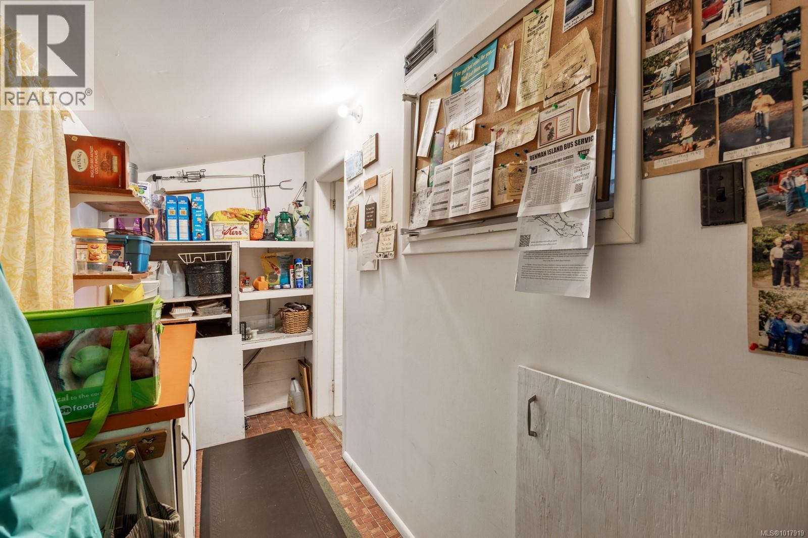 3296 Denman Rd, Denman Island