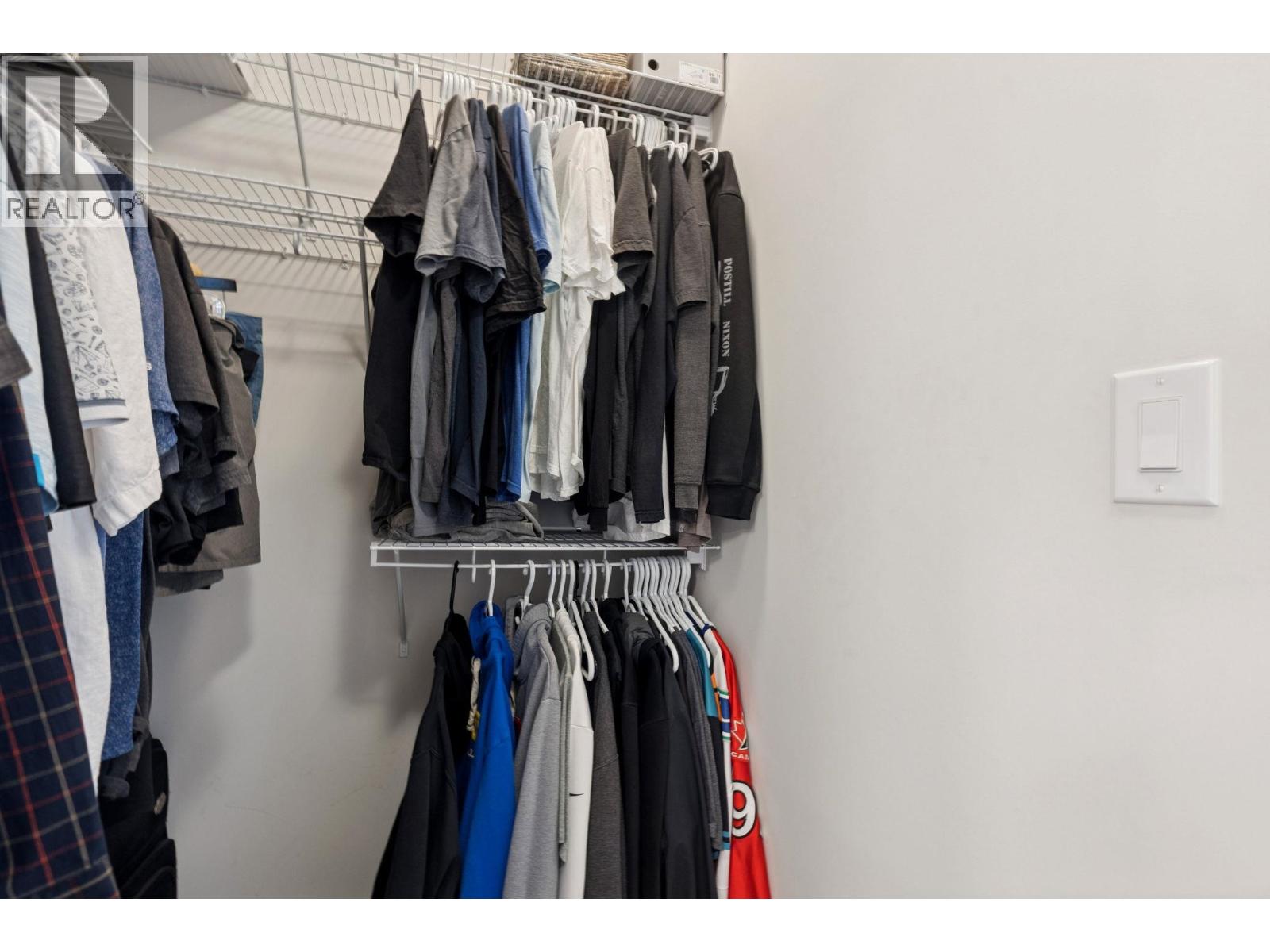 #401-4690 HAWK Lane, Tsawwassen