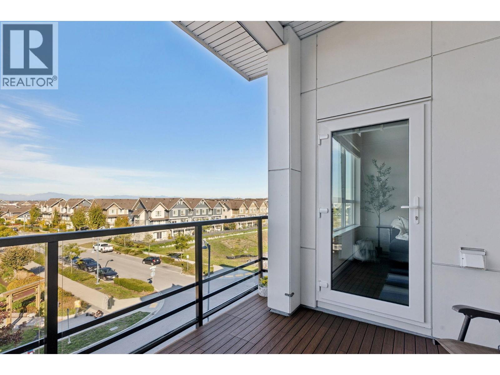 #401-4690 HAWK Lane, Tsawwassen