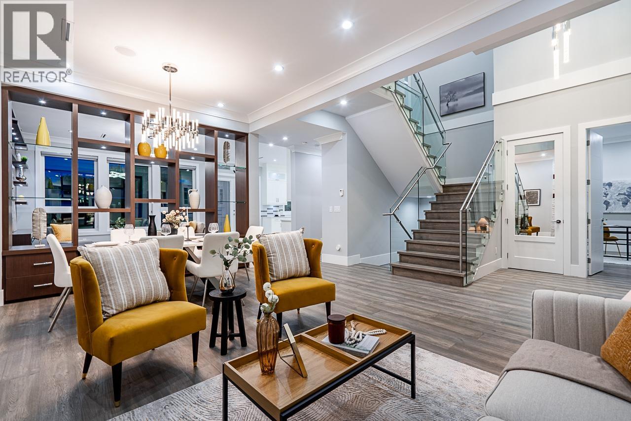 8433 10TH AVENUE, Burnaby