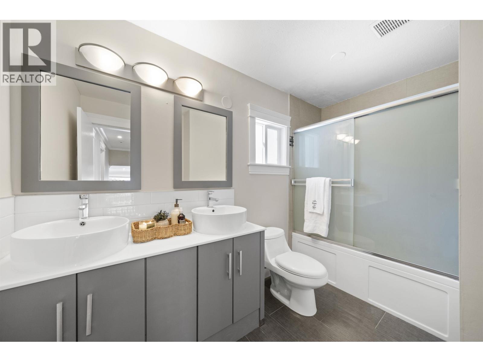 19489 115A AVENUE, Pitt Meadows