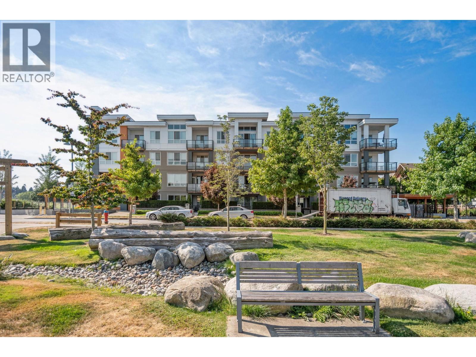 #401-4690 HAWK Lane, Tsawwassen