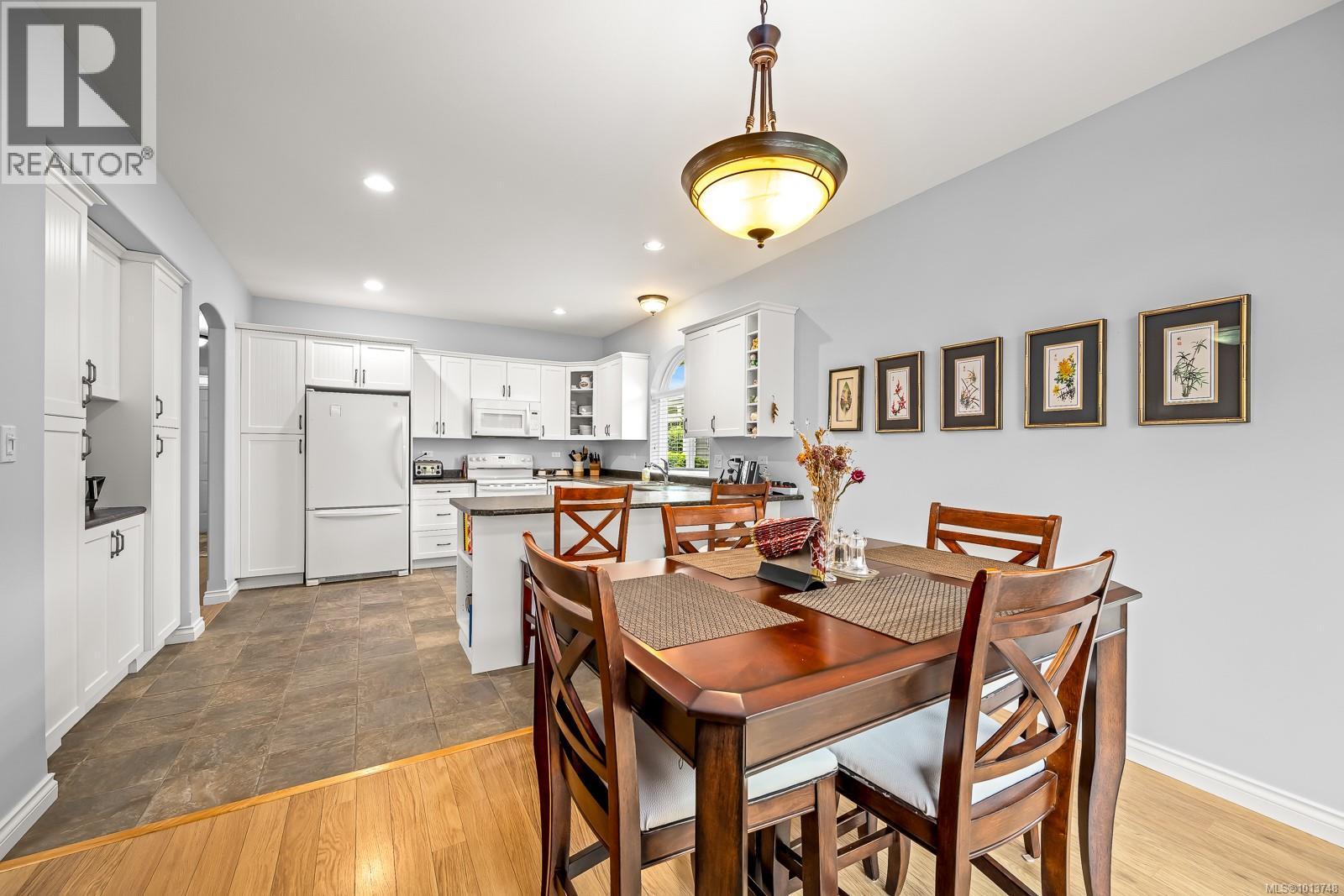 261 3399 Crown Isle Dr, Courtenay