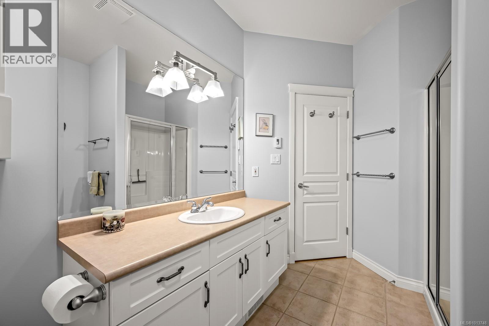 261 3399 Crown Isle Dr, Courtenay