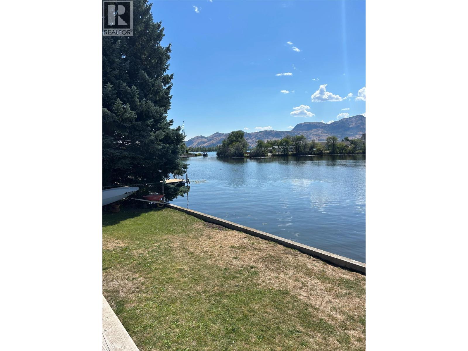  38 BAYVIEW Crescent, Osoyoos