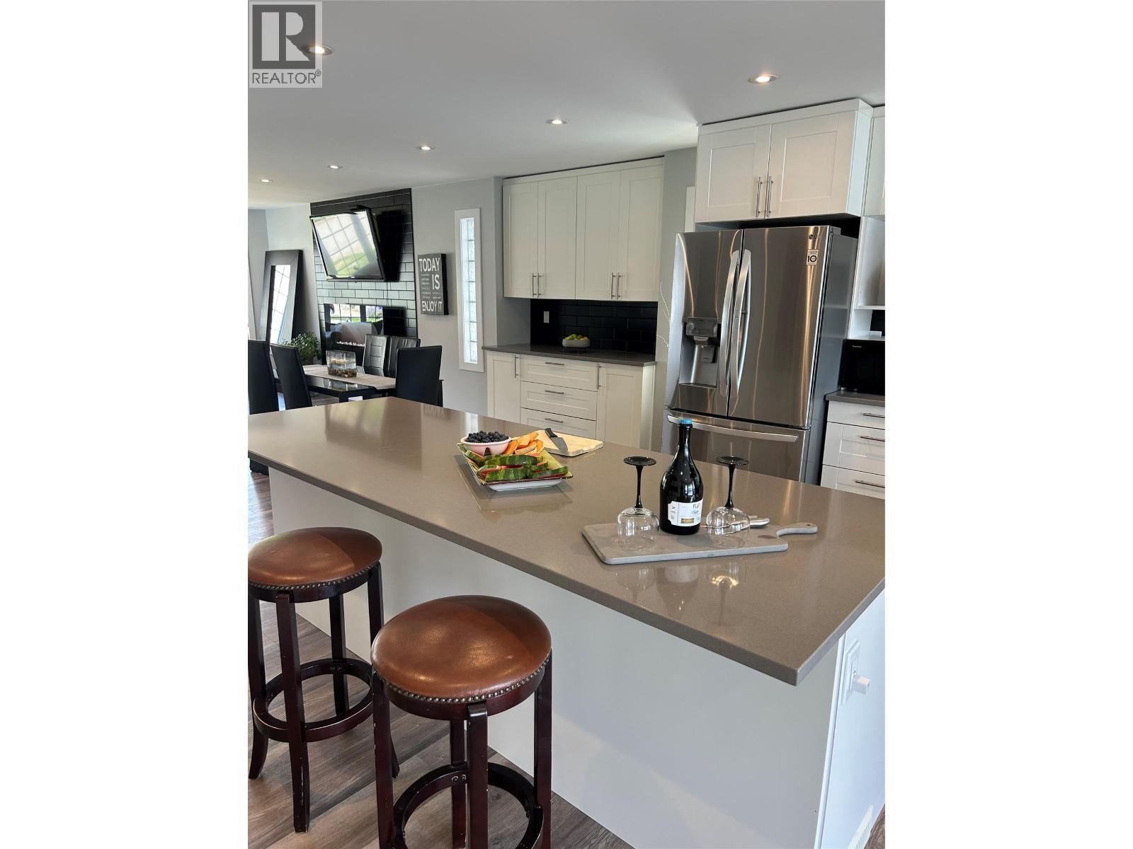  38 BAYVIEW Crescent, Osoyoos