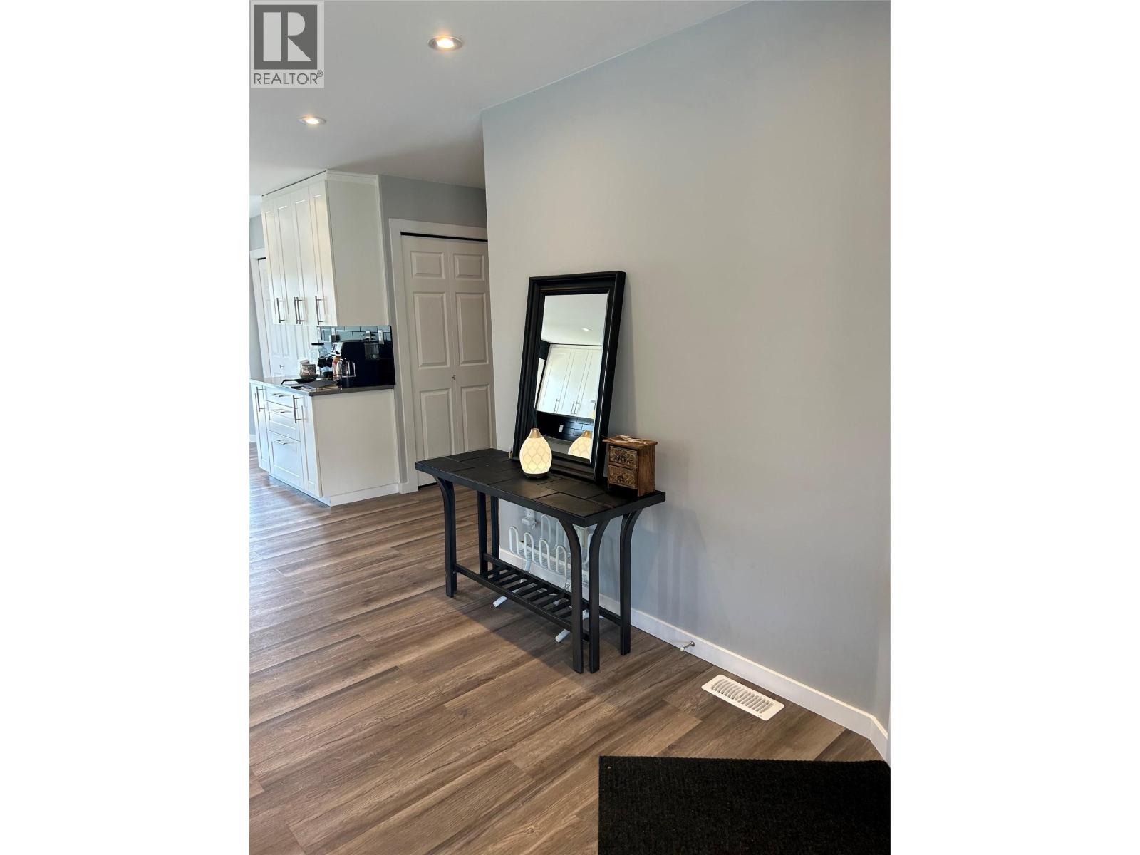  38 BAYVIEW Crescent, Osoyoos