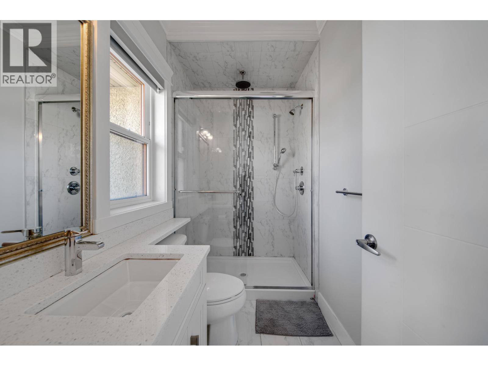 8543 ROYAL OAK AVENUE, Burnaby