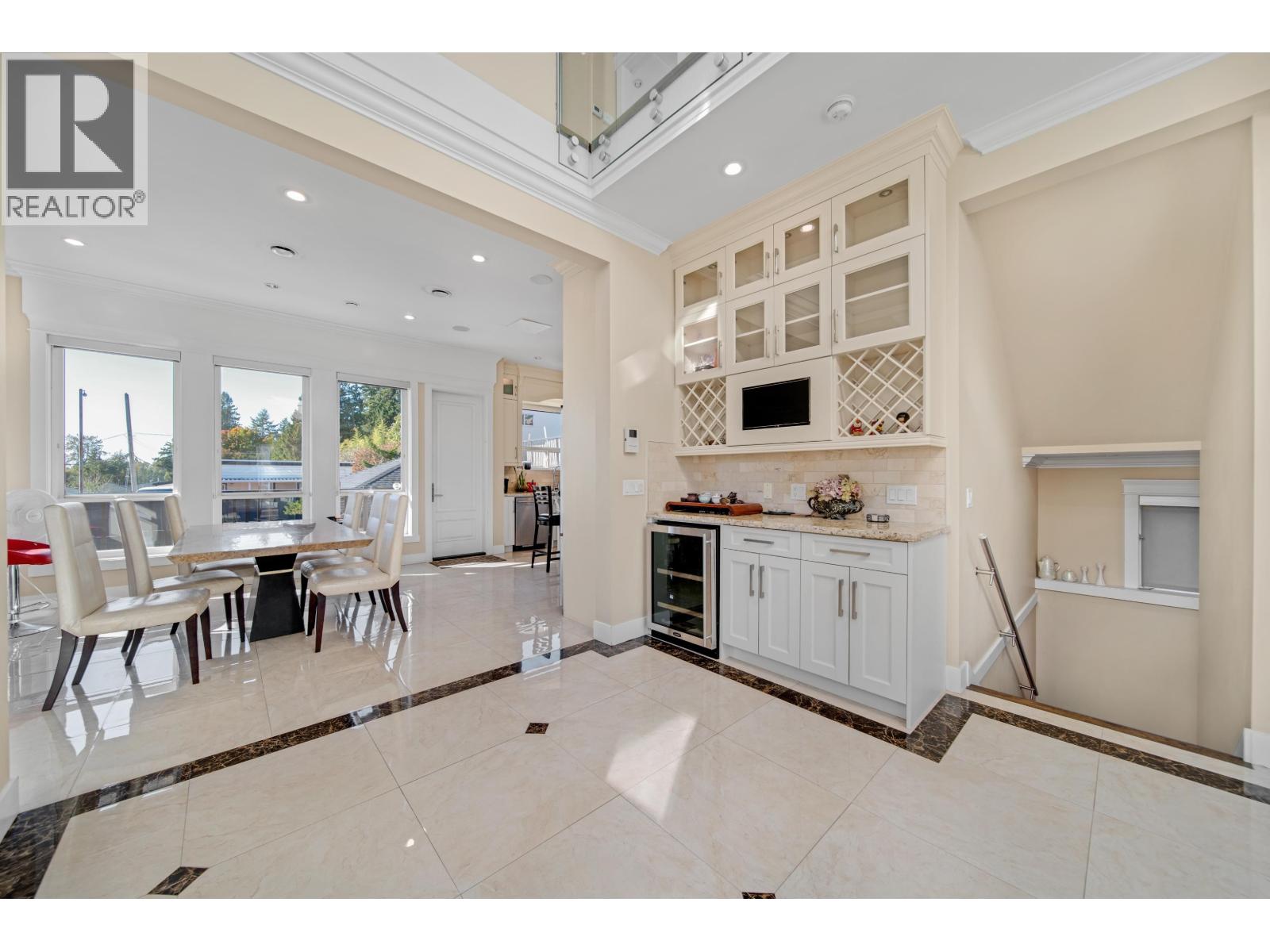 8543 ROYAL OAK AVENUE, Burnaby