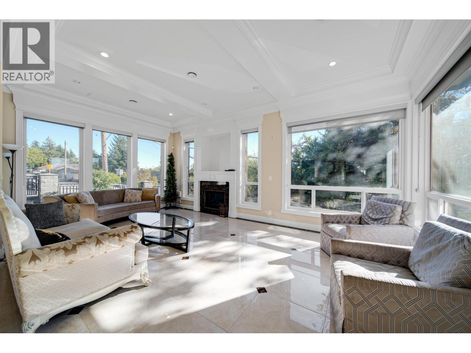 8543 ROYAL OAK AVENUE, Burnaby