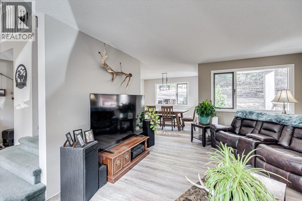 5407 ALLENDALE Crescent, Castlegar