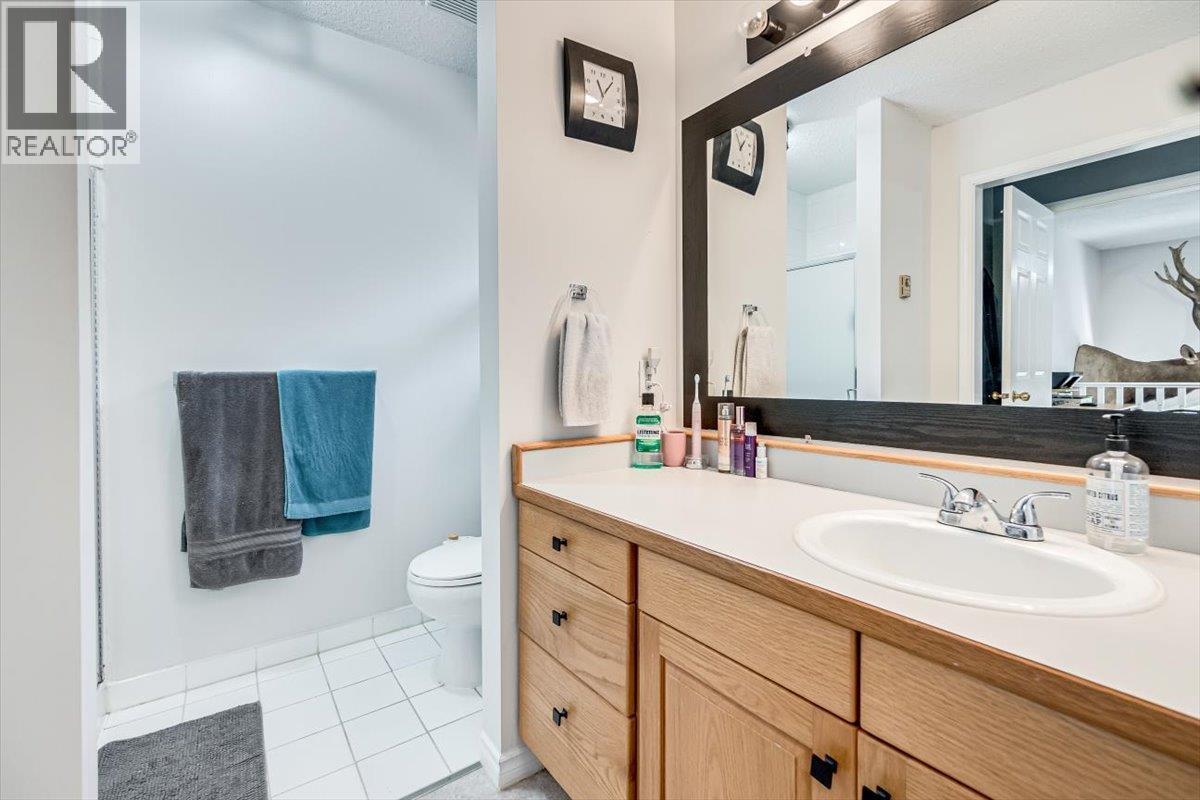 5407 ALLENDALE Crescent, Castlegar