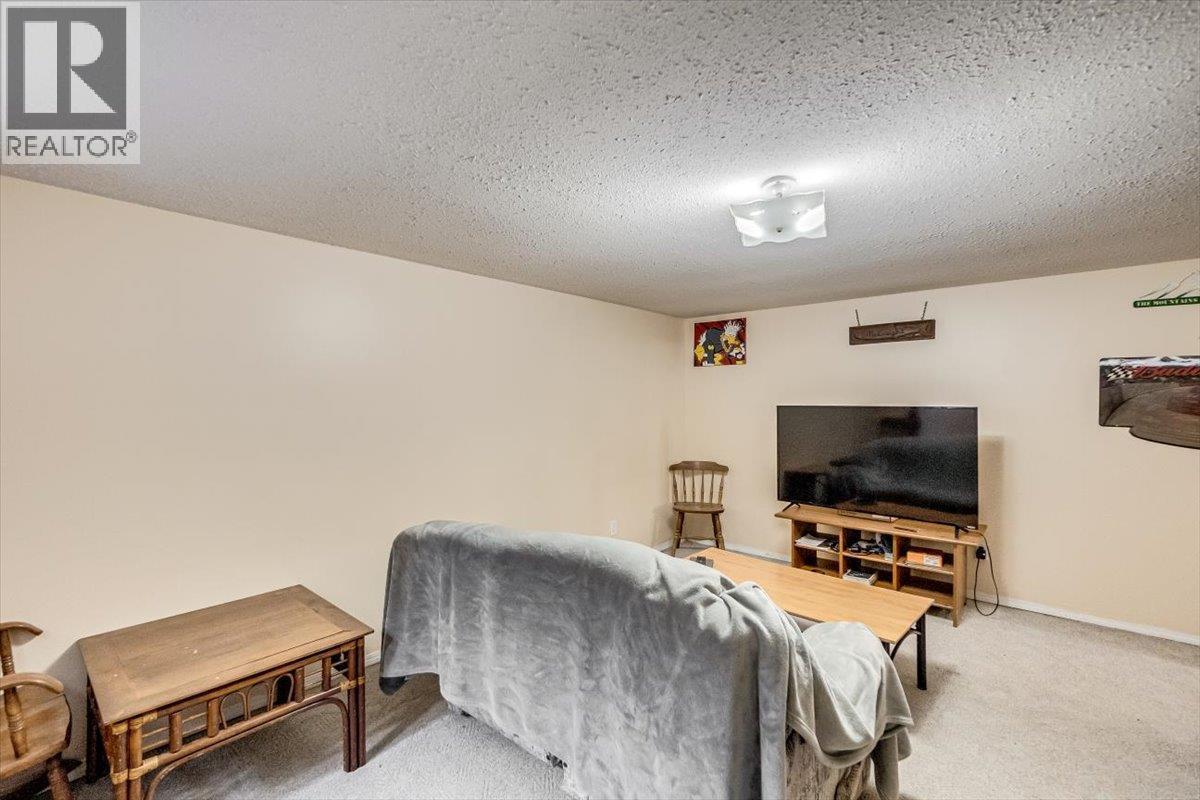 5407 ALLENDALE Crescent, Castlegar