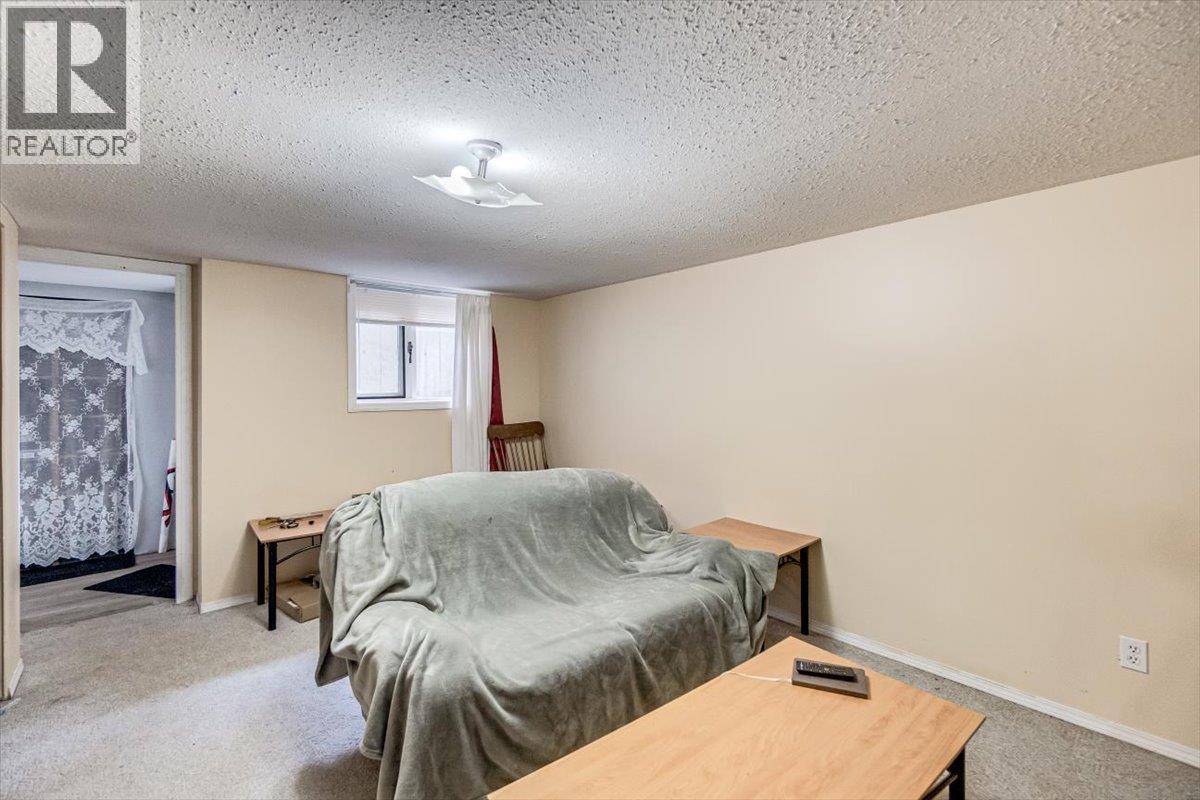 5407 ALLENDALE Crescent, Castlegar