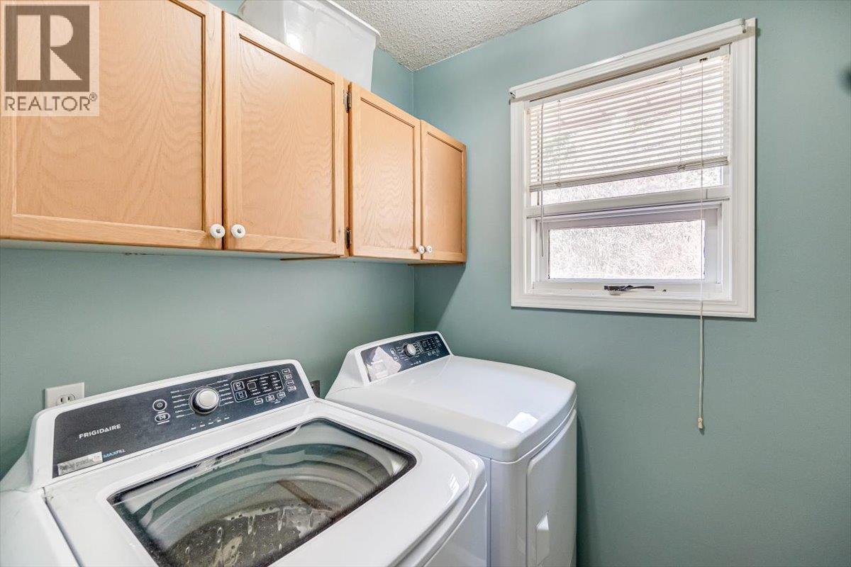 5407 ALLENDALE Crescent, Castlegar