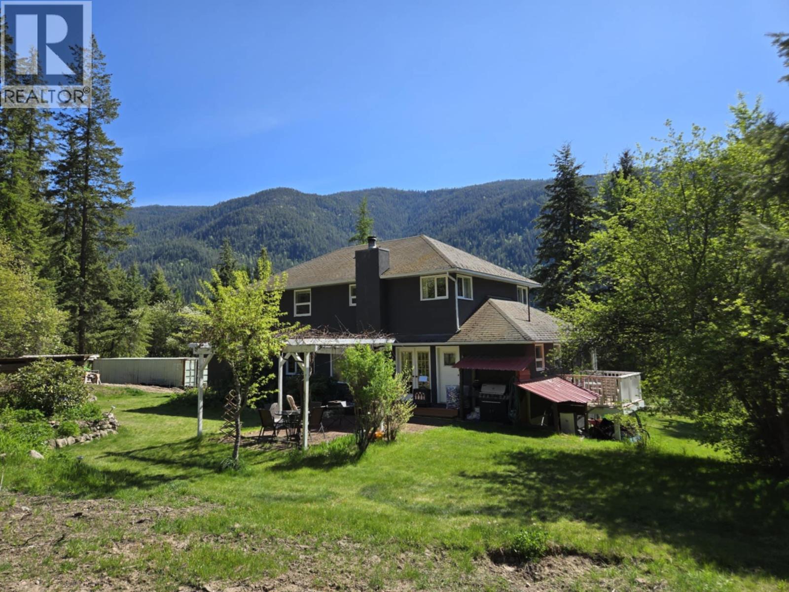 5407 ALLENDALE Crescent, Castlegar