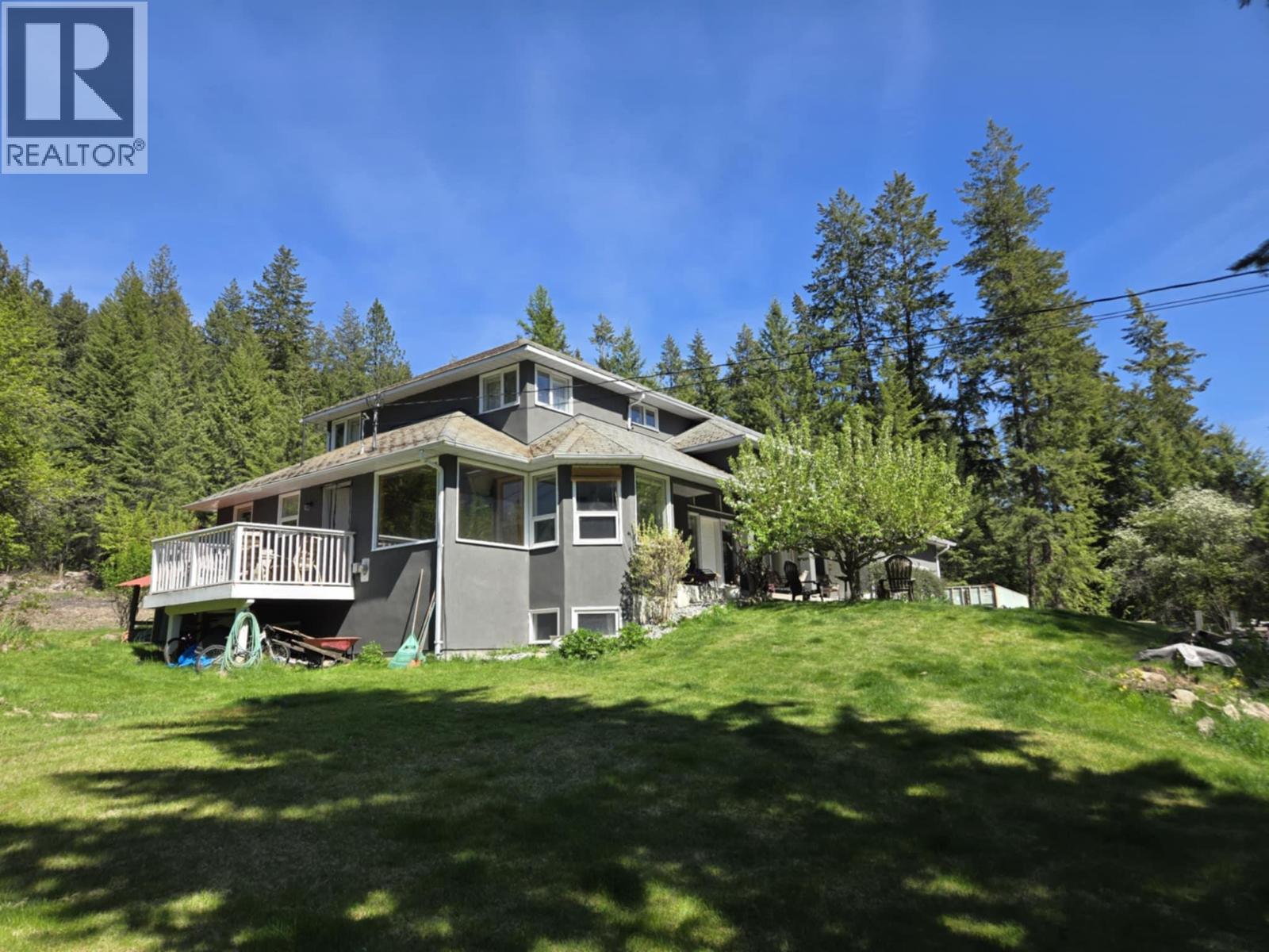 5407 ALLENDALE Crescent, Castlegar
