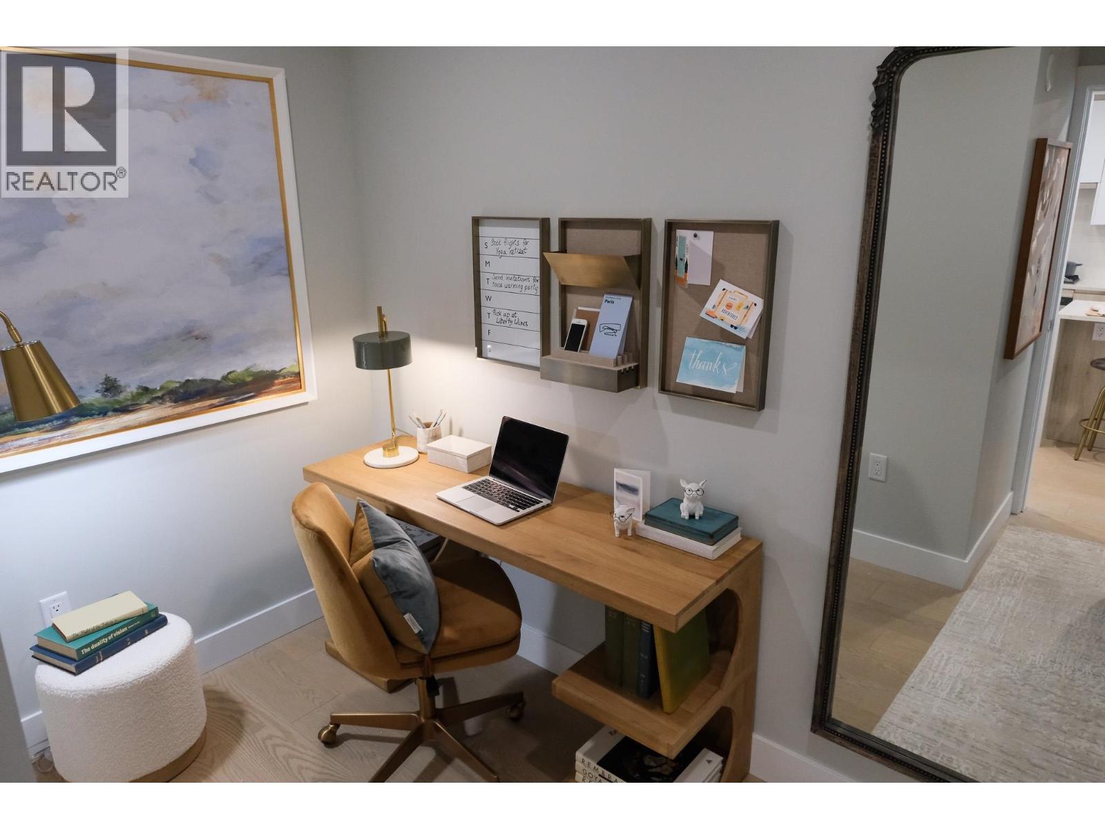 307 423 6TH STREET, West Vancouver