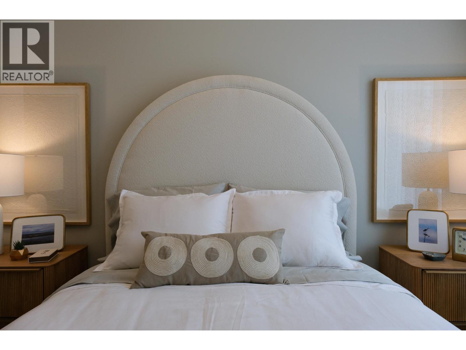 307 423 6TH STREET, West Vancouver