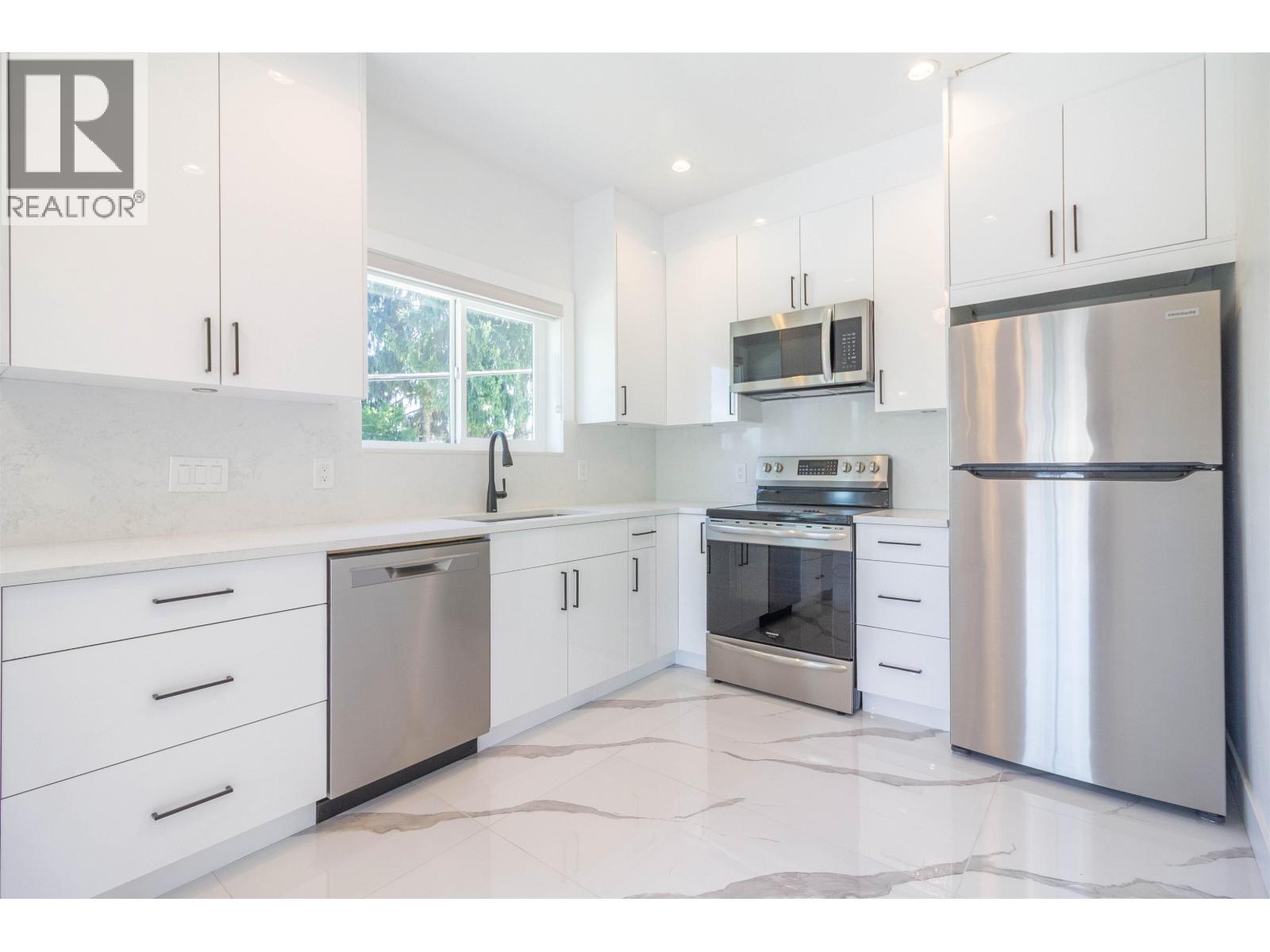 3087 ROYAL OAK AVENUE, Burnaby