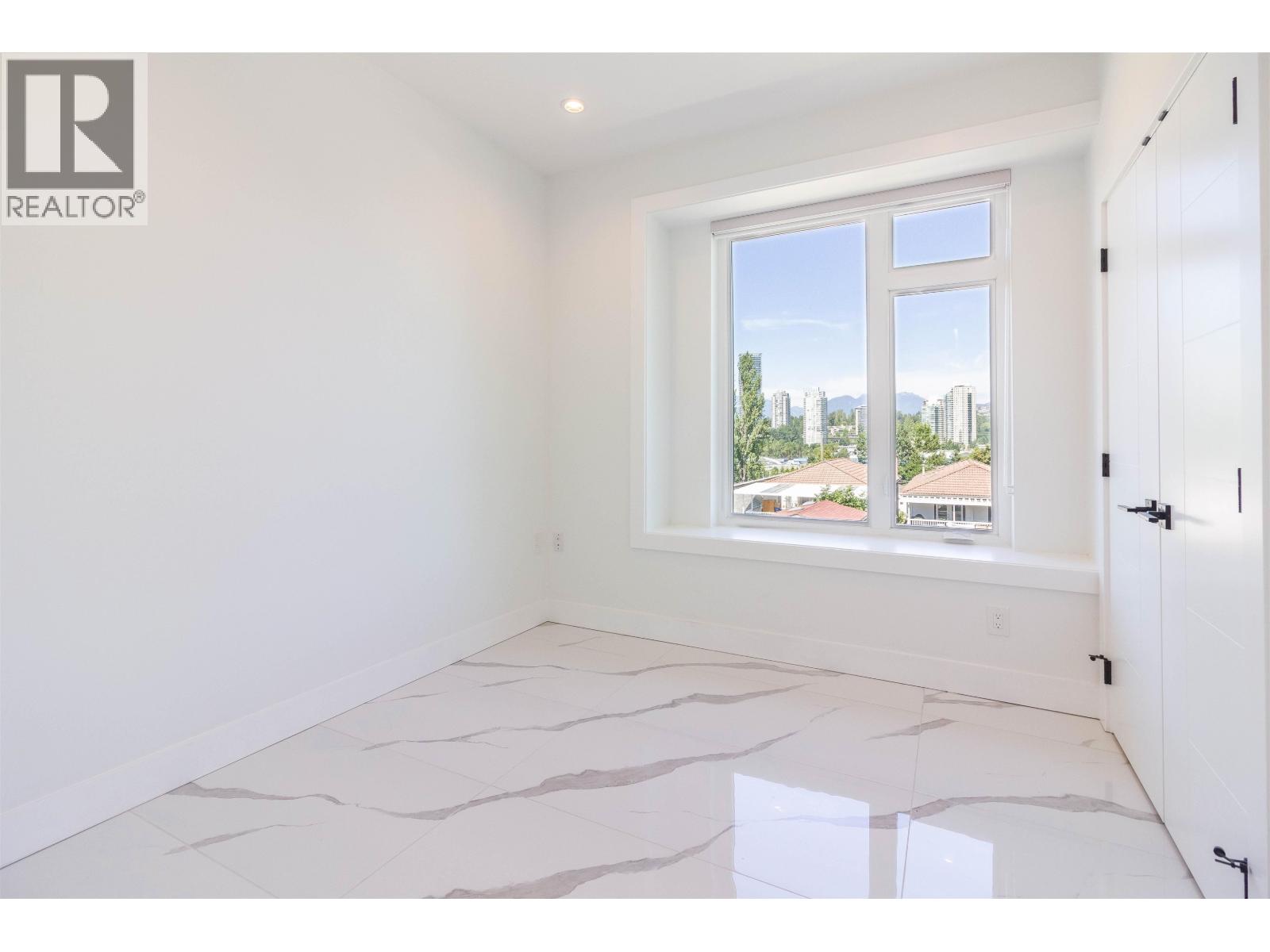 3087 ROYAL OAK AVENUE, Burnaby