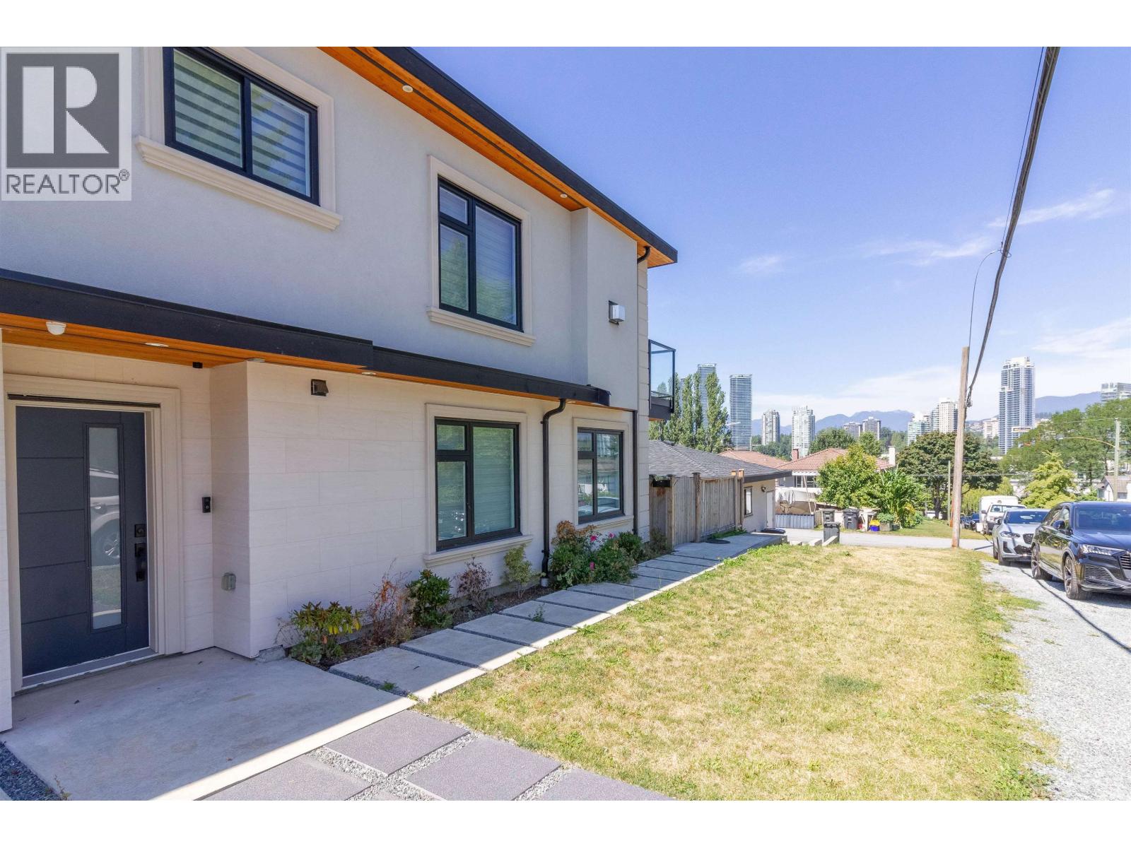 3087 ROYAL OAK AVENUE, Burnaby