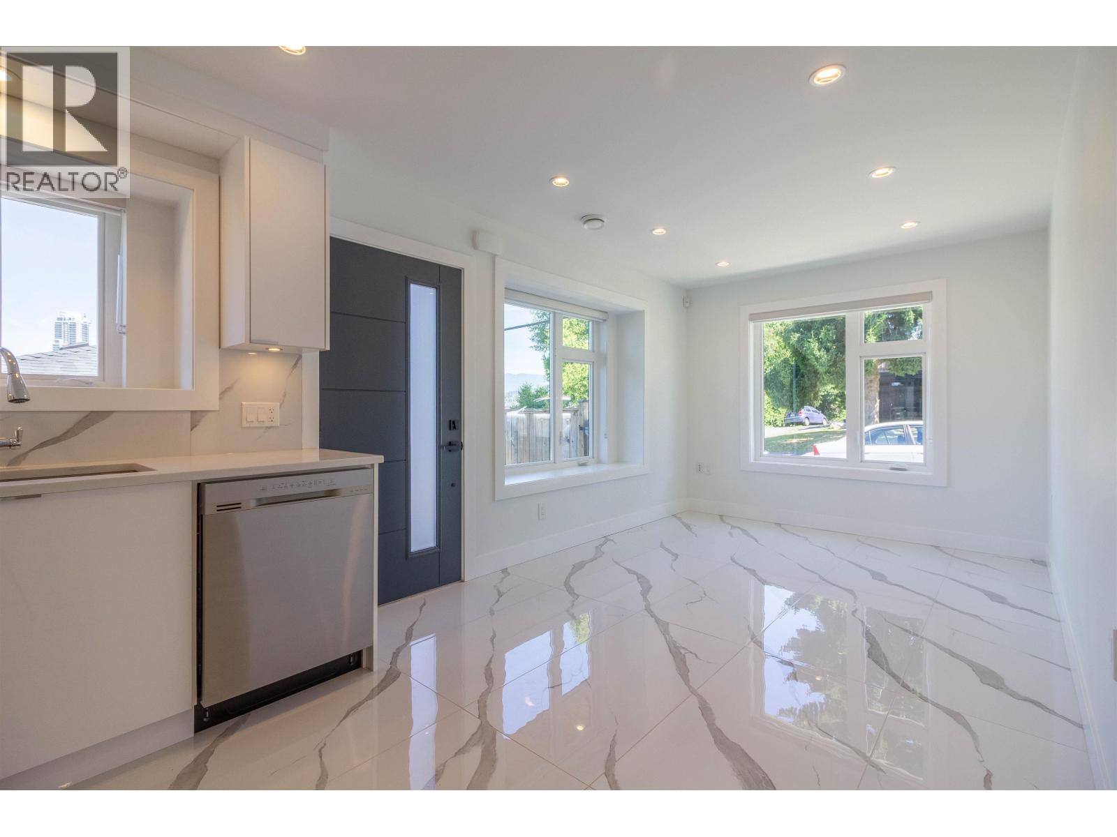 3087 ROYAL OAK AVENUE, Burnaby