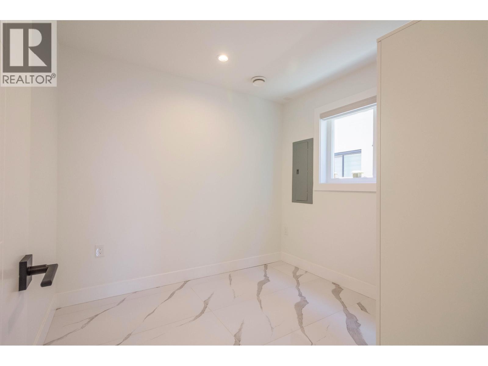 3087 ROYAL OAK AVENUE, Burnaby