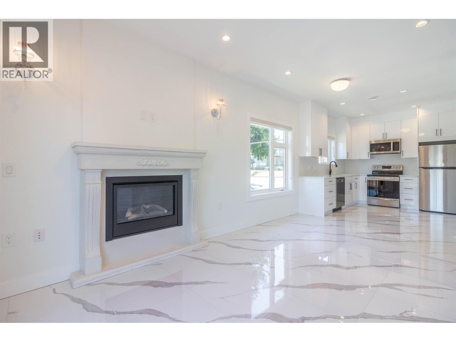 3087 ROYAL OAK AVENUE, Burnaby