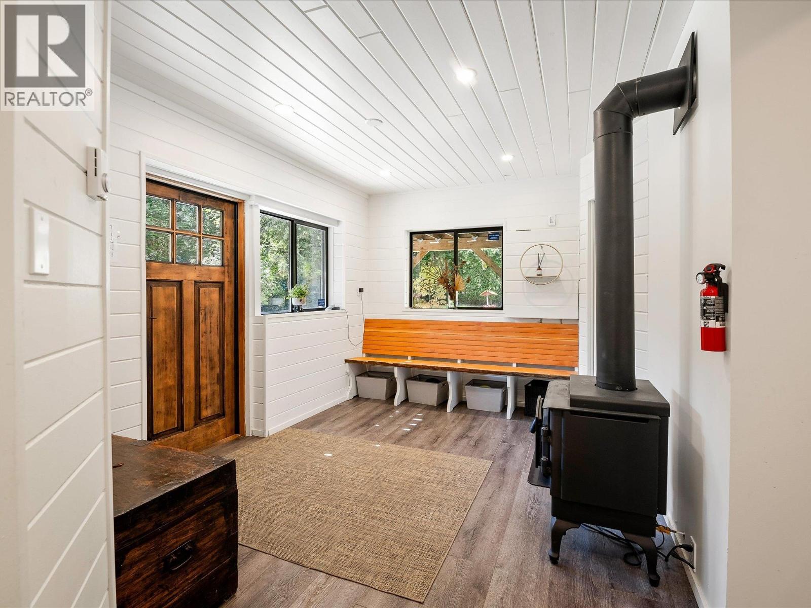 2040 MIDNIGHT WAY, Squamish