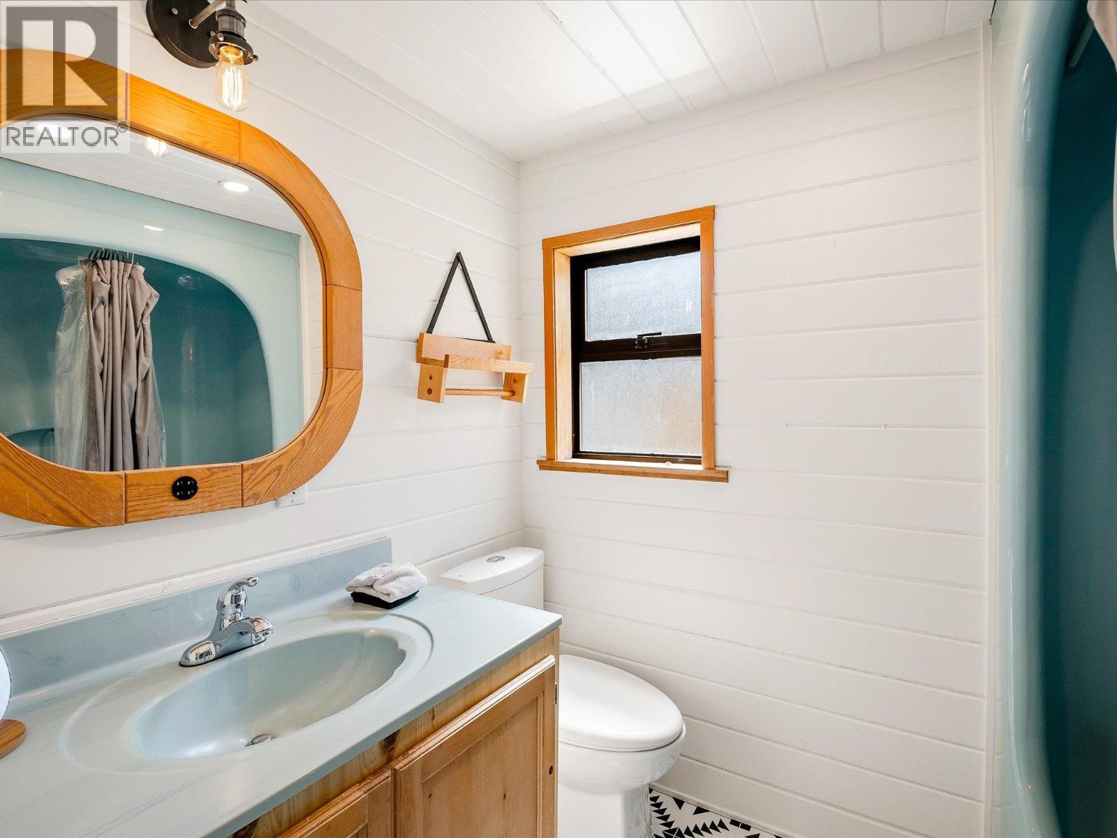 2040 MIDNIGHT WAY, Squamish