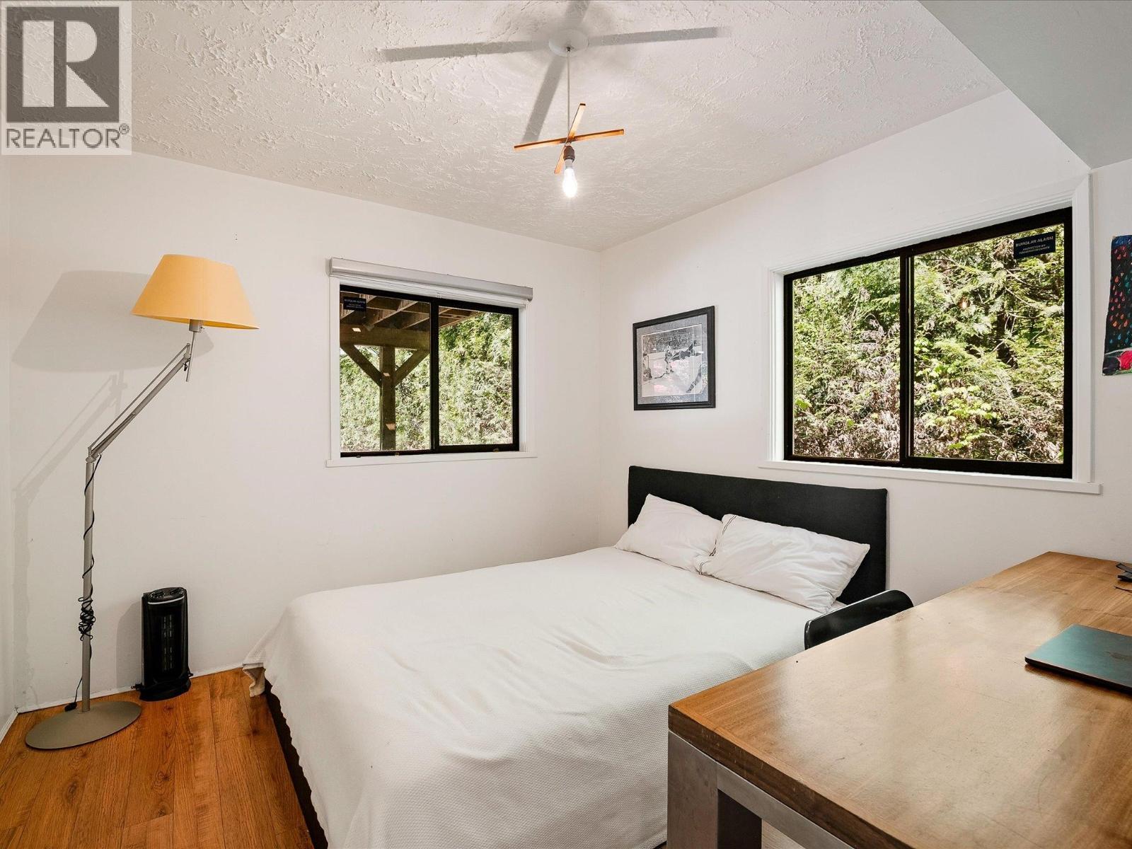 2040 MIDNIGHT WAY, Squamish